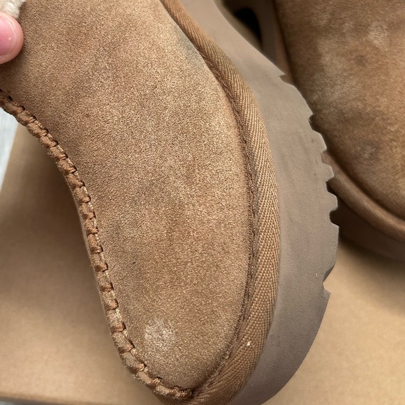 UGG Women's New Heights Cozy Clog - Picture 7 of 11